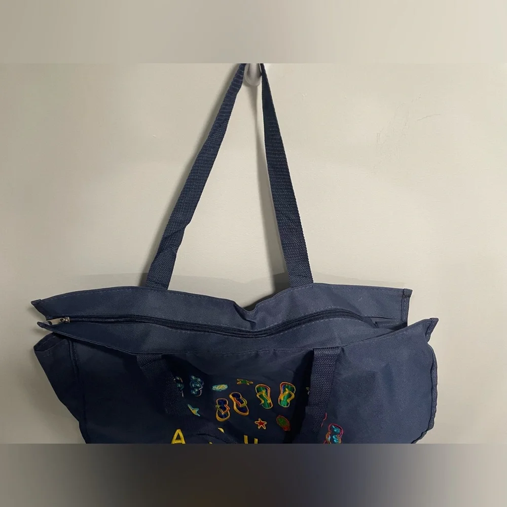 {ARUBA} ๐ฆ๐ผ One Happy Island tote bag zipper top blue flip flops beach bag - Picture 3 of 4